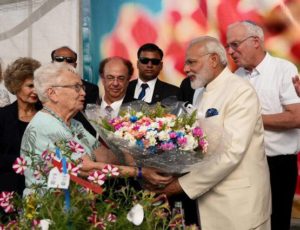 modi-1_555_070517081116