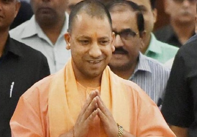 मुख्यमंत्री योगी आदित्यनाथ ने दिखाई दरियादिली, लोग हो गए भावुक