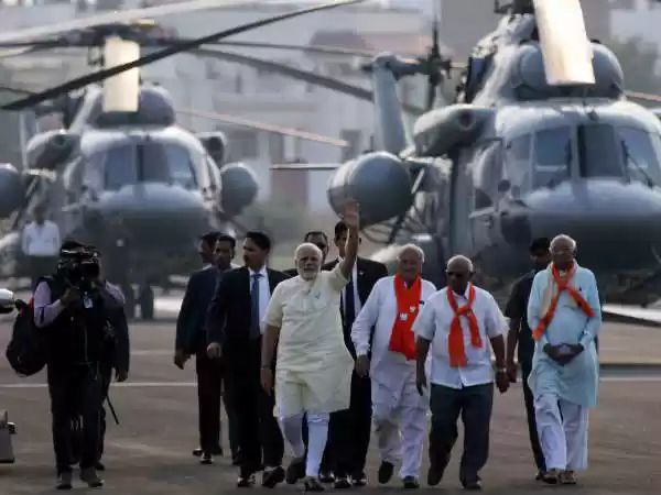 नरेंद्र मोदी