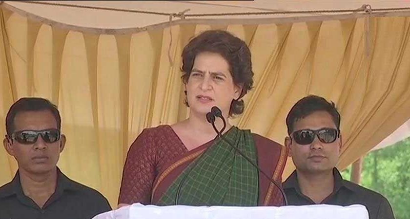 प्रियंका गांधी पलटवार