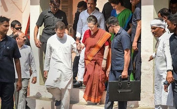 सोनिया गांधी