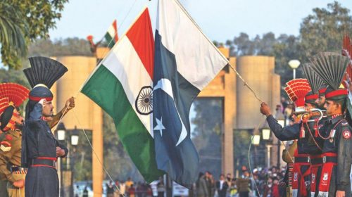 पाकिस्तान से भारत में आ रहा कचरा