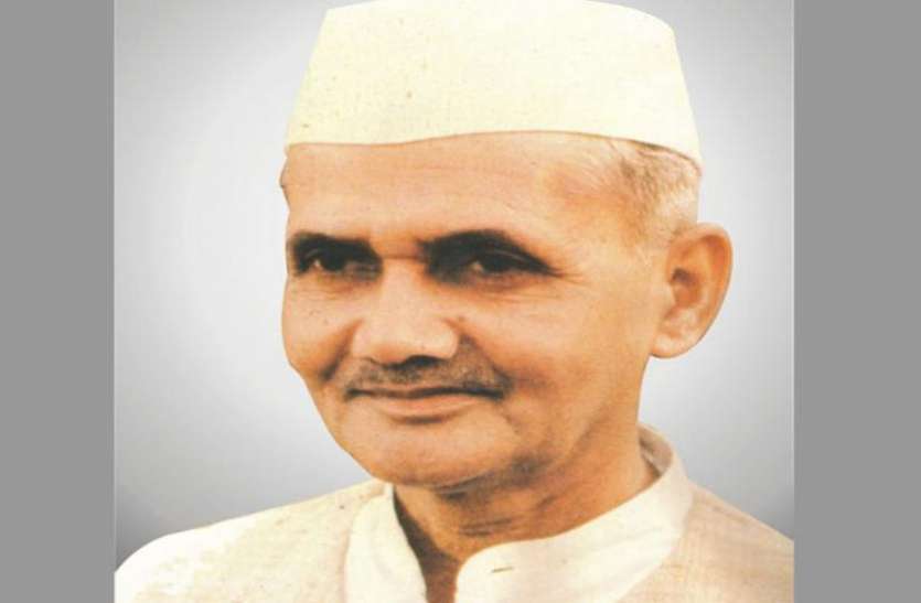 जानियें लाल बहादुर शास्त्री के बारे में, जिनका नारा आज भी है सार्थक और सटीक 'जय जवान जय किसान'