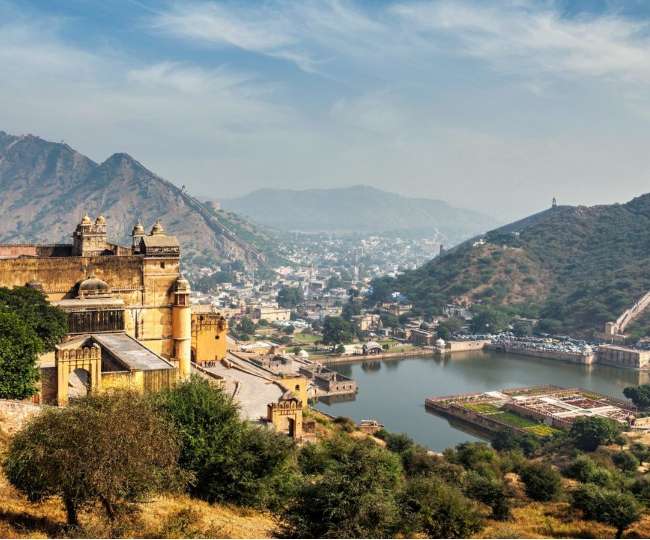भारत में जानियें इन जगहों के बारे में, जिन्हें आप कम बजट में घूम सकते है