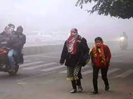 यूपी के कुछ जिलों में बढ़ा ठंड का कहर, यहां होगी तापमान की गिरावट, जानियें