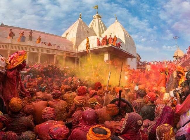 होली खेलने जाएं कान्हा की नगरी, मिलेगा जबरदस्त आनंद, पढ़िेये