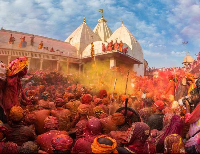 होली खेलने जाएं कान्हा की नगरी, मिलेगा जबरदस्त आनंद, पढ़िेये