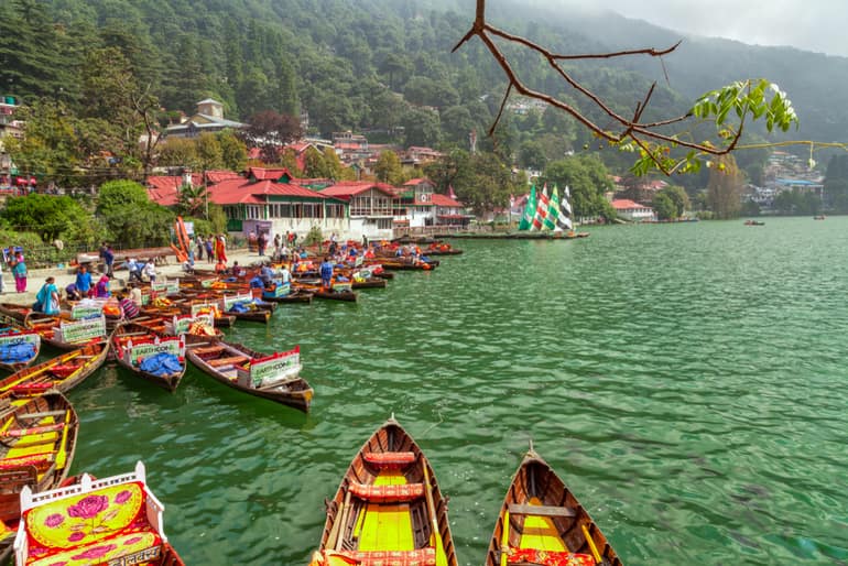 हिल स्टेशन घूमने का है मन, तो जाएं उत्तराखंड घूमने, जानियें