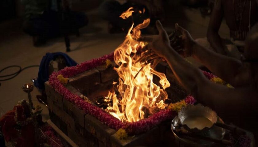 हवन की राख से इस समस्या को कर सकते है दूर, जानिये कैसे